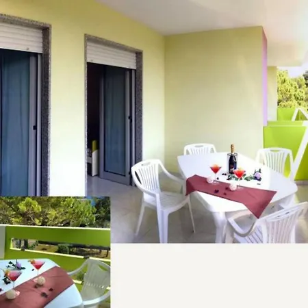 Vibrant With Pool By Beahost Bibione