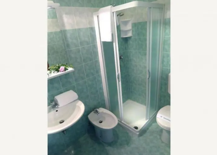 Apartment Vibrant With Pool-beahost